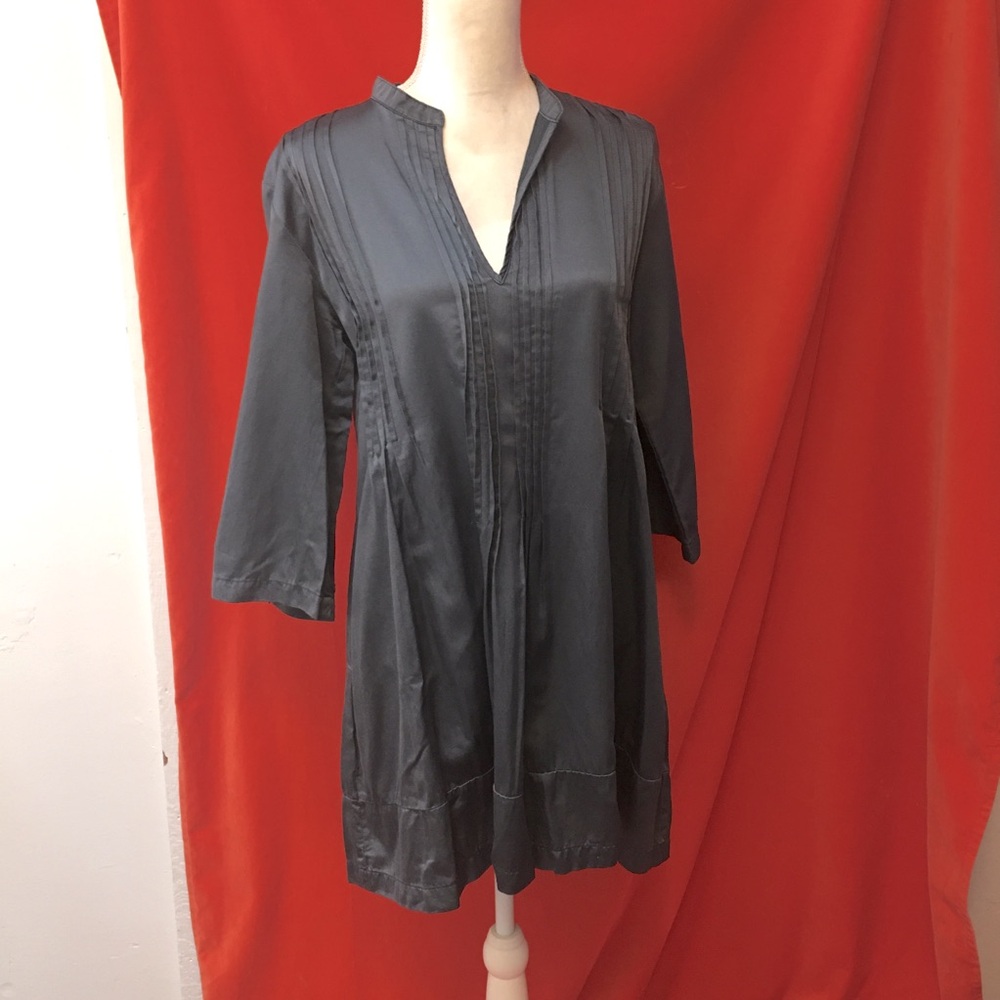 CP Shades Regina tunic top roll tab dark blue size xs